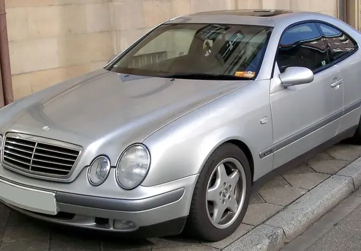 Mercedes CLK 55 AMG - pełna specyfikacja, osiągi i opinie użytkowników