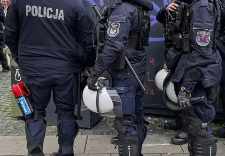 Umundurowanie policjanta: najnowsze przepisy i istotne zmiany