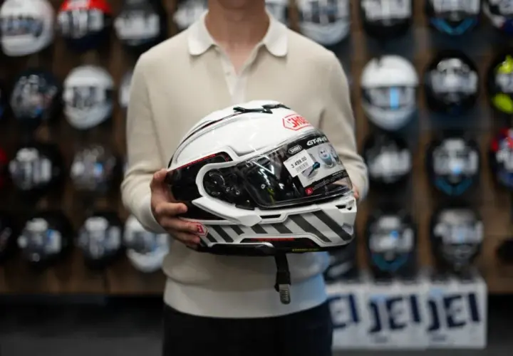 Kask motocyklowy: Jakiej firmy wybrać? Ranking i porady eksperta.