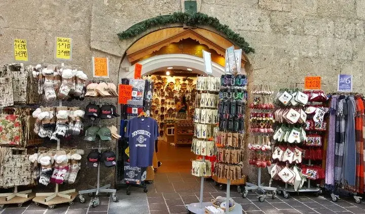 Co warto kupić w Austrii - lista najlepszych austriackich pamiątek i produktów