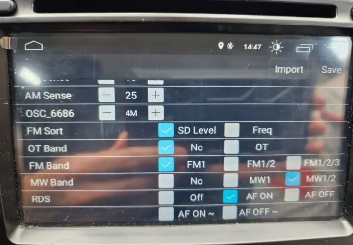 Ustawienia radia w chińskim androidzie: AM Sense 25, OSC_6686 4M. Słaby odbiór radia, ustawienia FM i MW.