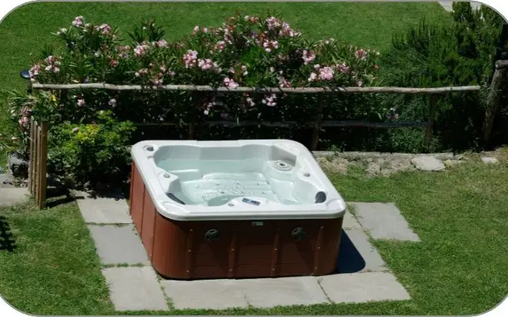 Jaka chemia do jacuzzi ogrodowego: niezbędne środki i ich zastosowanie