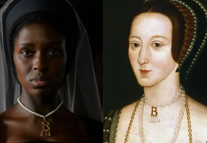 Dwie kobiety w historycznych strojach. Jedna to aktorka z serialu o Annie Boleyn, druga to obraz.