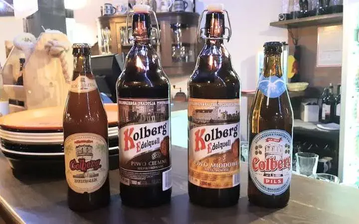 Gdzie kupić piwo kołobrzeskie? Sprawdź najlepsze miejsca w Kołobrzegu