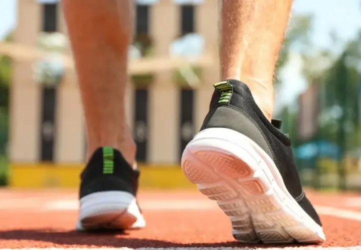Zapatillas ilegales para correr: evita descalificaciones en competiciones