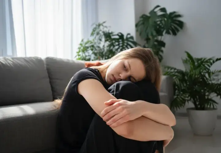 Fizyczne objawy nerwicy depresyjnej: Czy Twoje ciało woła o pomoc?