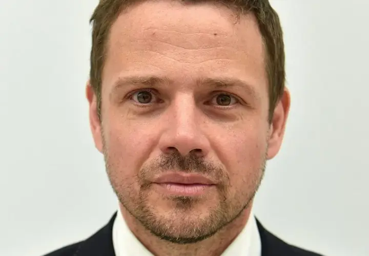 Rafał Trzaskowski skąd pochodzi? Poznaj jego fascynującą historię