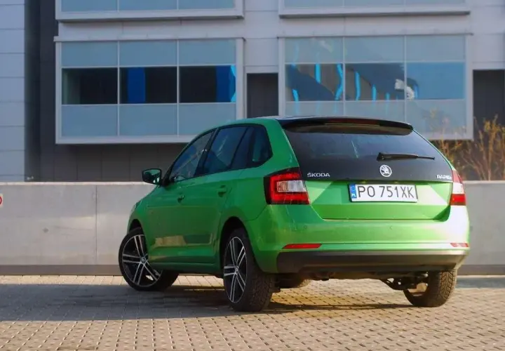 Pojemność baku Skoda Rapid – co musisz wiedzieć przed zakupem