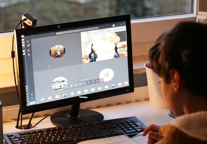 Innowacyjne metody nauczania: Jak nowe technologie wpływają na proces edukacyjny?