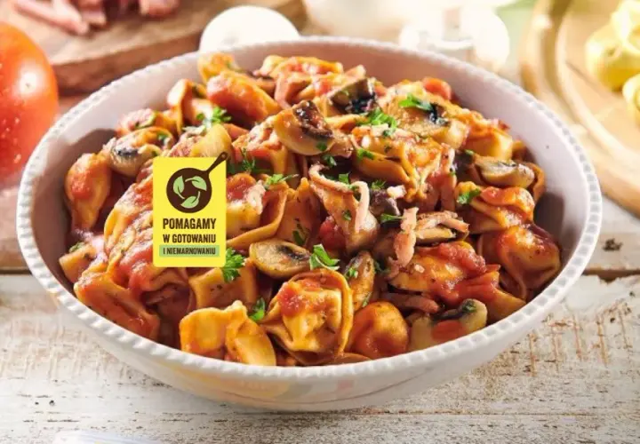 Tortellini z szynką parmeńską: Szybkie przepisy, sosy i triki!