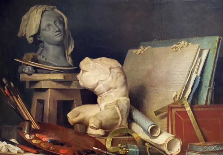 Studium artysty w stylu neoklasycyzm: popiersie, tors, paleta z farbami, pędzle, księgi i przybory kreślarskie.