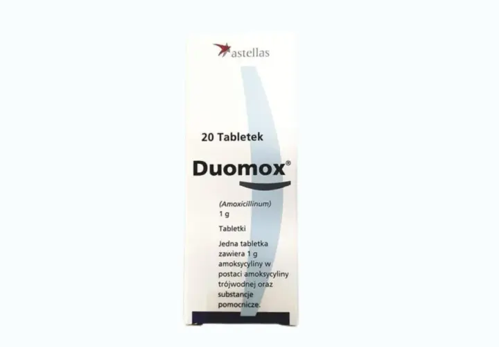 Opakowanie leku Duomox, zawierające 20 tabletek po 1g amoksycyliny.