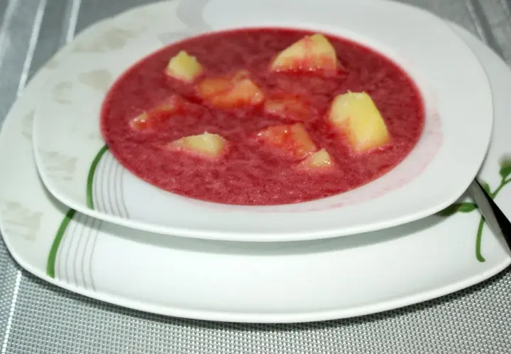 Barszcz czerwony z ziemniakami - Ile ma kcal?