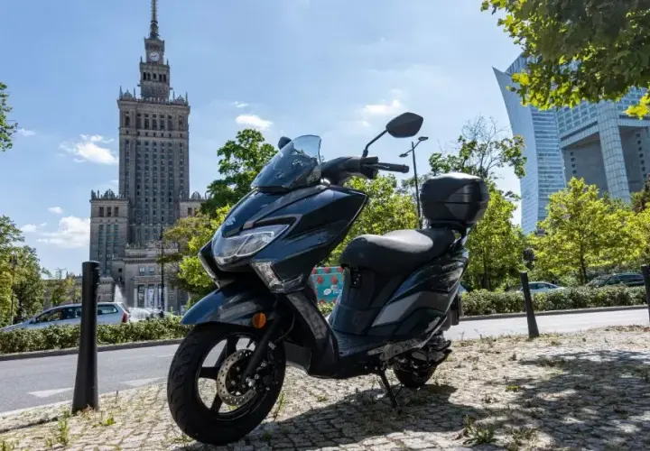 Motorower – prawda o jego statusie prawnym. Czy to naprawdę pojazd silnikowy?