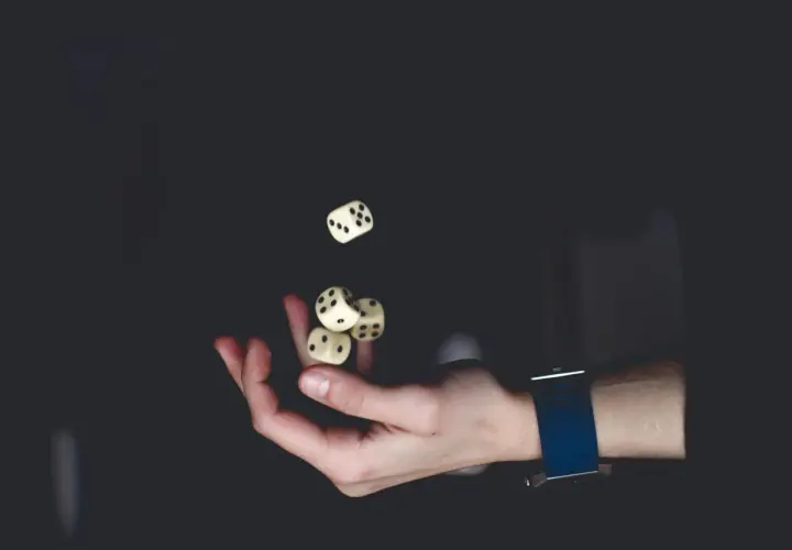 Dlaczego hazard jest atrakcyjny dla ludzi? Pogląd psychologów