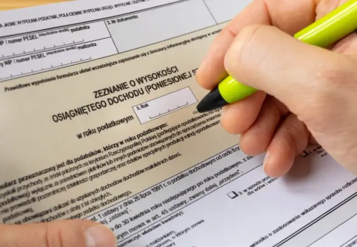 Czy skarbowka rozliczy PIT? Sprawdź, co musisz wiedzieć o deklaracji