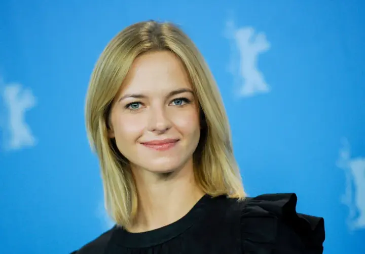 Marta Nieradkiewicz: Fascynująca kariera aktorki teatru i filmu