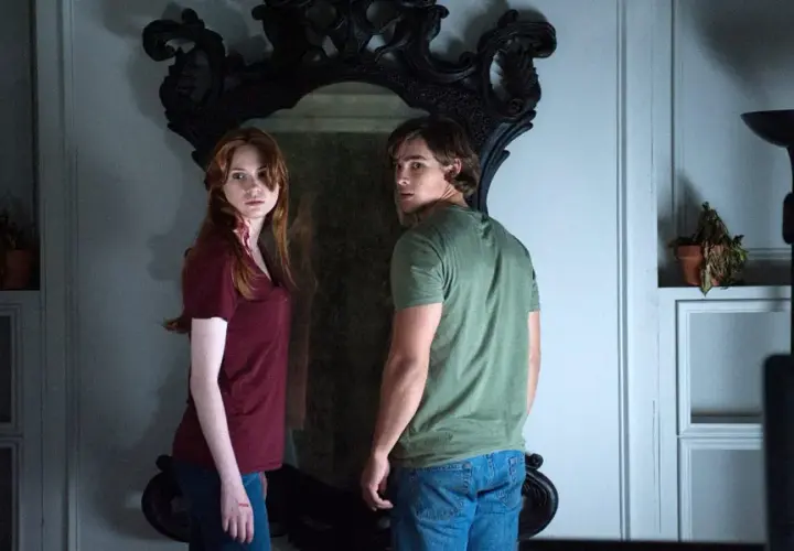 Oculus Filmweb: Recenzja filmu, który przeraża i fascynuje