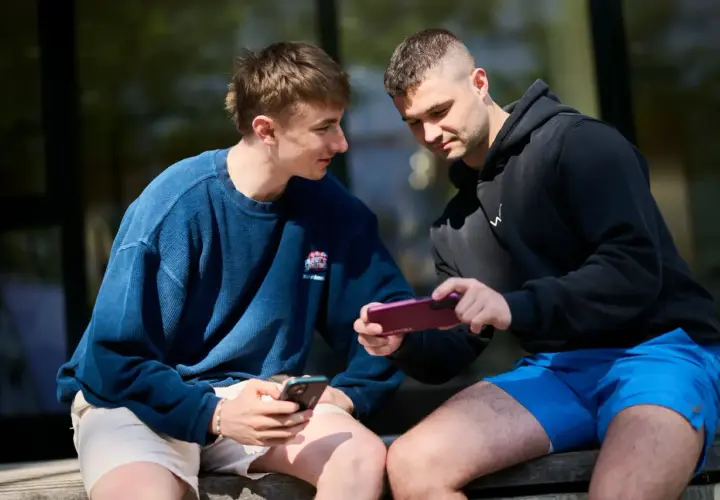 Jak przenieść zdjęcia z Androida na iPhone bez utraty jakości