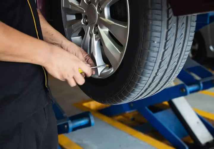 Jak działa wulkanizacja? Zrozum mechanizmy poprawy gumy