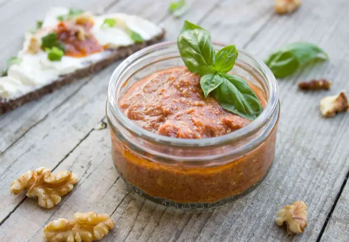 Pesto czerwone z czym jeść - zaskakujące połączenia smakowe, które pokochasz