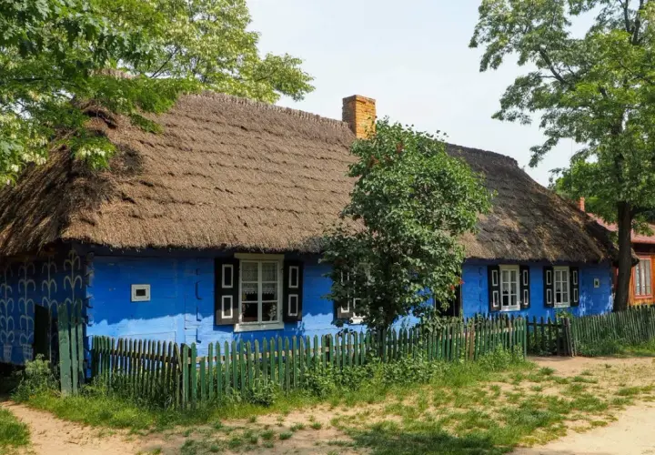Skansen Wsi Polskiej – odkryj fascynujące tradycje i zabytki w Polsce