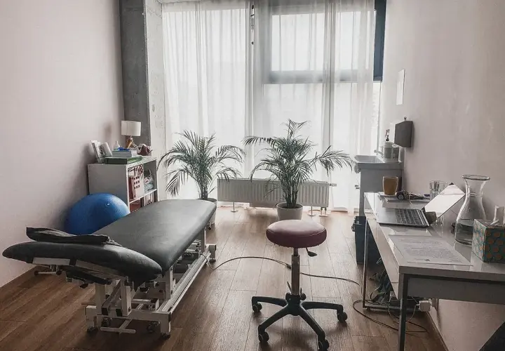Kiedy do fizjoterapeuty uroginekologicznego po porodzie, aby uniknąć problemów?