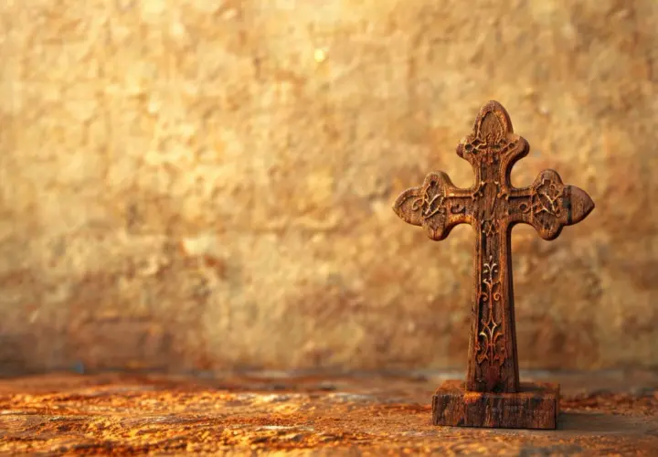 Drewniany krzyż: symbole i historia - odkryj ich tajemnicę