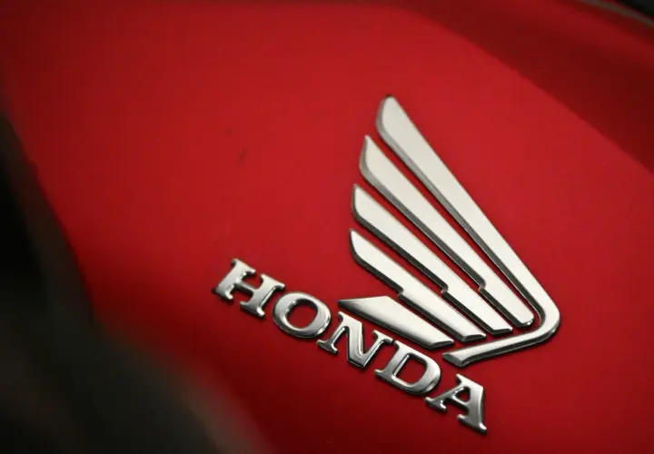 Motogar Polska wprowadza do oferty oryginalne części do Hondy CB125R 2025