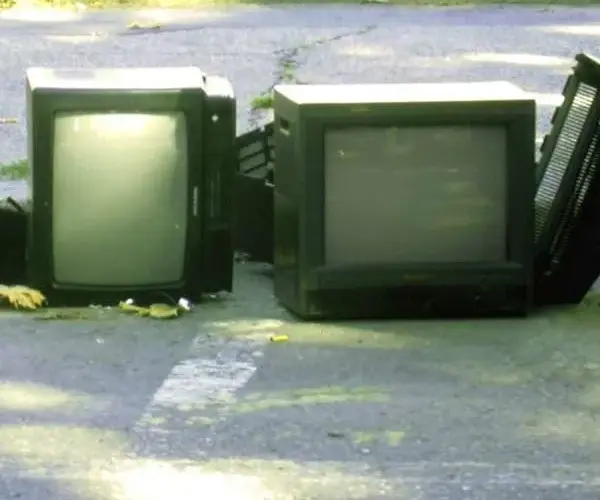 Co zrobić ze starym telewizorem? Oto najlepsze sposoby na jego wykorzystanie