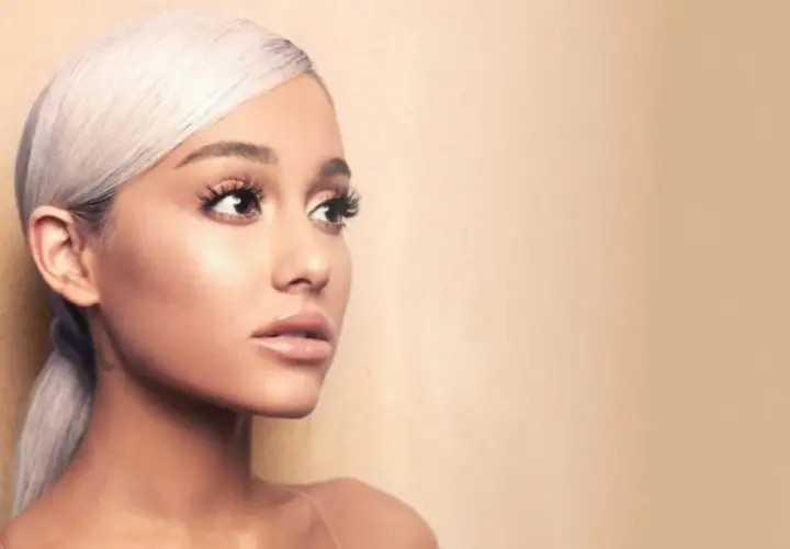 Ile lat ma Ariana Grande? Zaskakująca informacja o jej wieku!