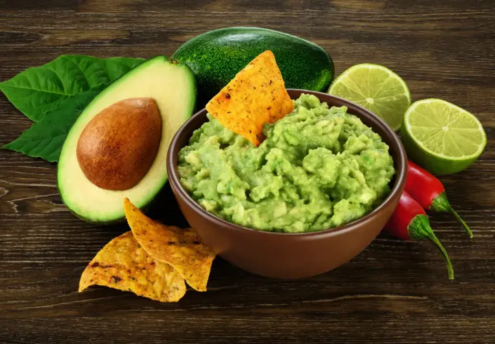 Guacamole czy zdrowe? Odkryj prawdę o jego właściwościach zdrowotnych