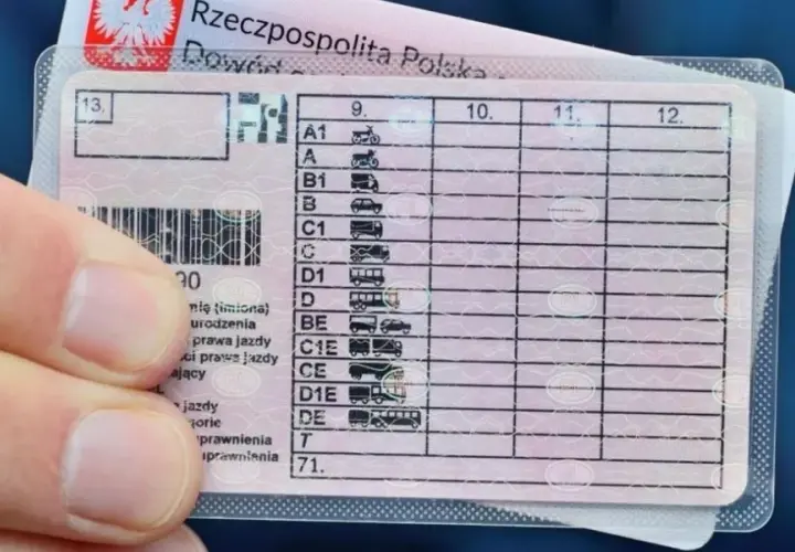 Ile kosztuje wymiana prawa jazdy? Sprawdź, jak uniknąć dodatkowych opłat!