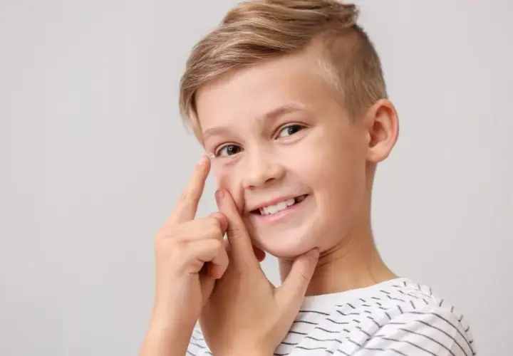 Od jakiego wieku można nosić soczewki? Sprawdź, czy to odpowiedni czas