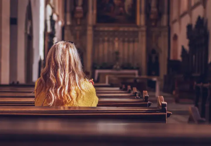 Kiedy nie odprawia się mszy świętej? Poznaj ważne liturgiczne dni