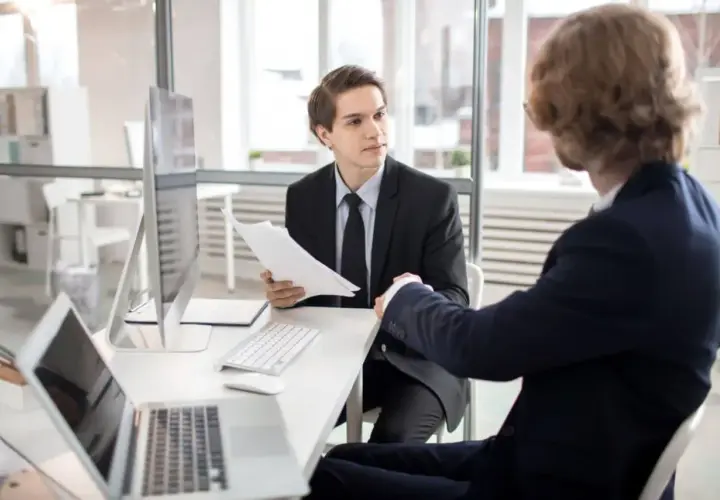 Ile zarabia agencja pracy tymczasowej na pracowniku? Odkryj tajemnice marż