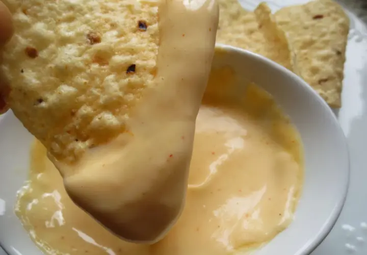 Salsa queso nachos Thermomix: receta fácil y deliciosa para disfrutar