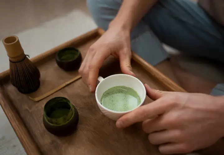 Matcha czy kawa – porównanie i wybór dla zdrowia