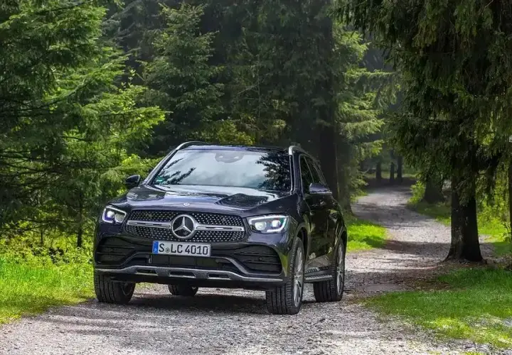 Mercedes GLC benzyna czy diesel - co wybrać dla oszczędności?
