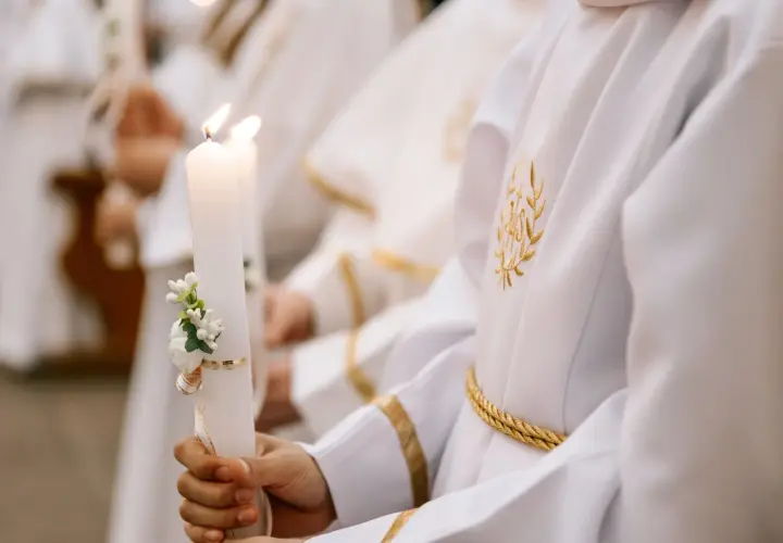 Ile kosztuje catering na komunię? Ceny, które mogą Cię zaskoczyć