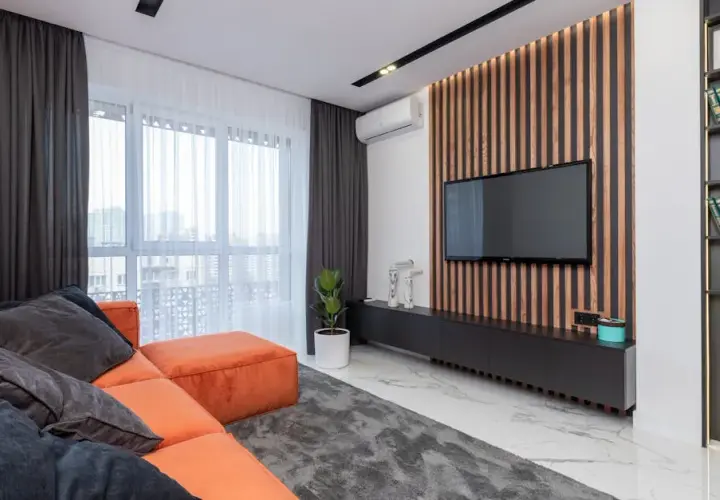Ściana w pasy: Odważny design czy klasyczny błąd?