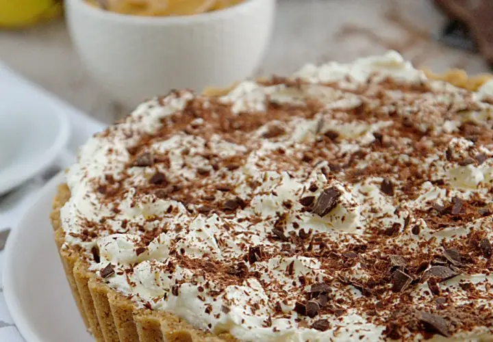Pyszne ciasto banoffee - prosty przepis na domowy deser ze świata ciast