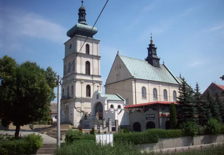 Sanktuarium Odporyszów: Fascynująca historia i kultowe miejsce pielgrzymek