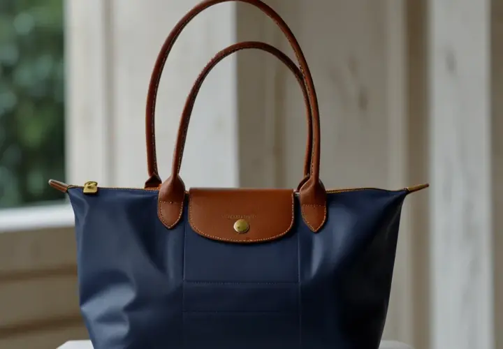 Dlaczego torebka Le Pliage Longchamp niezmiennie podbija serca?