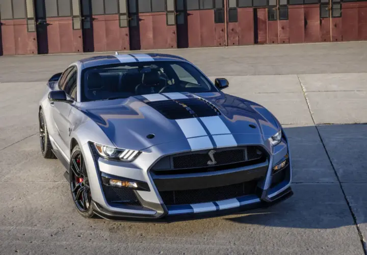 Ile kosztuje Ford Mustang Shelby: aktualne ceny i różnice w modelach