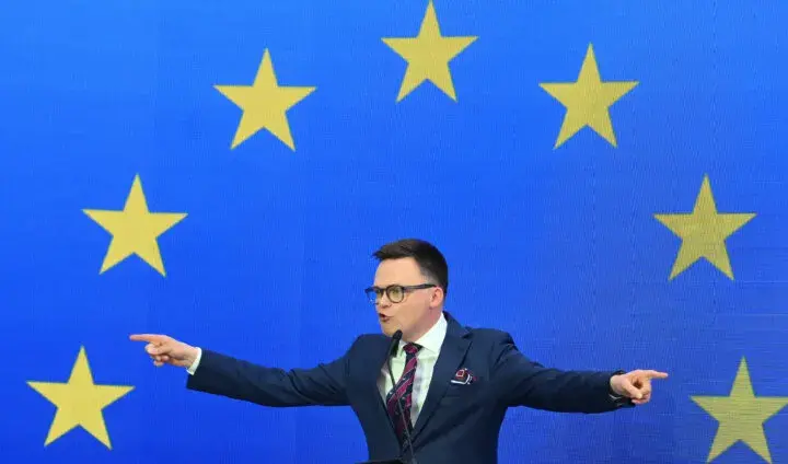 Jakie szanse ma Hołownia? Analiza jego pozycji w sondażach