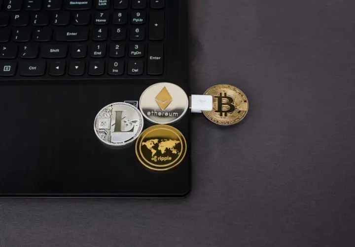 Jak założyć portfel kryptowaluty? Poznaj tajniki bezpieczeństwa i rodzaje portfeli