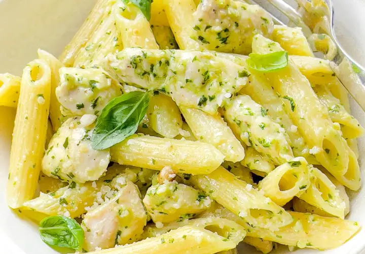 Jak zrobić pesto z kurczakiem – prosty przepis na pyszne danie