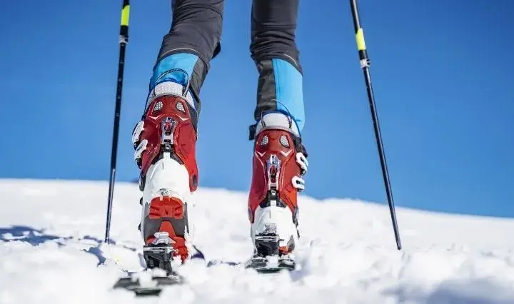 Jak dobrać buty skiturowe, aby uniknąć niewygody i kontuzji