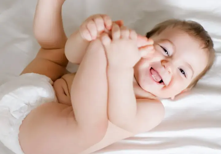 Jaki rozmiar pampersów dla niemowlaka? Uniknij nieodpowiednich wyborów